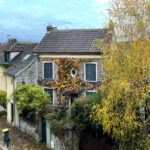 Lovely homes in Auvers-sur_Oise .